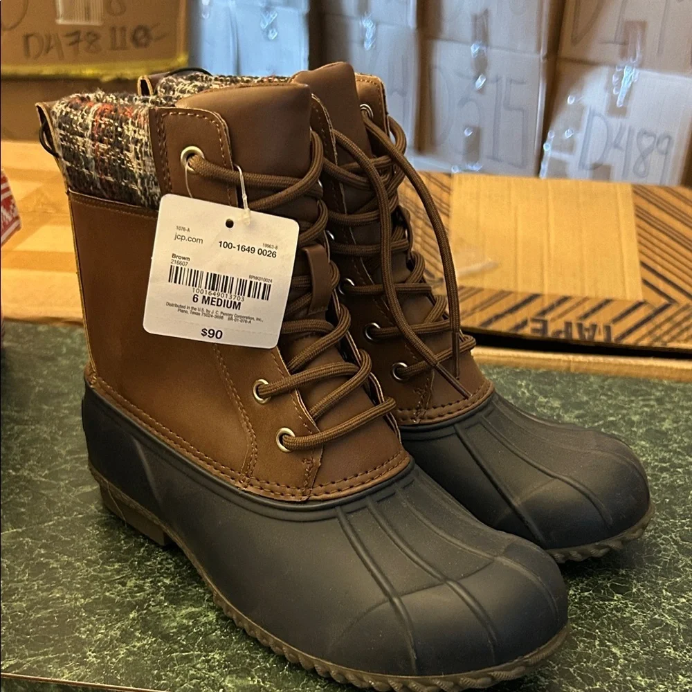 St. John's Bay Brown and Black Winter Boots